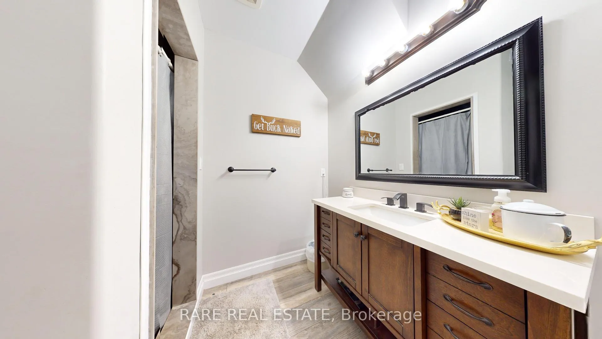 Photo 24 of 33 Woodside Drive, Brant, Brantford Twp — HOMEH