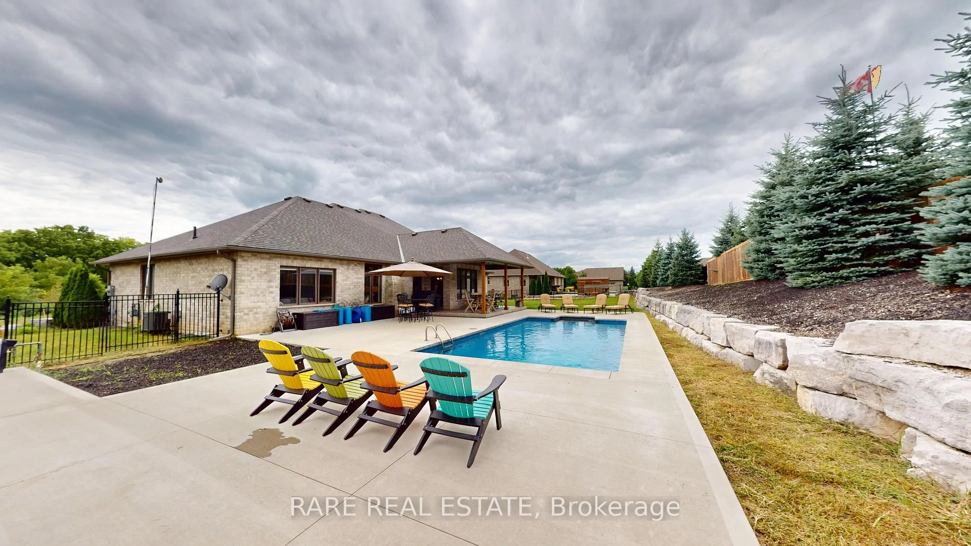 Photo 30 of 33 Woodside Drive, Brant, Brantford Twp — HOMEH