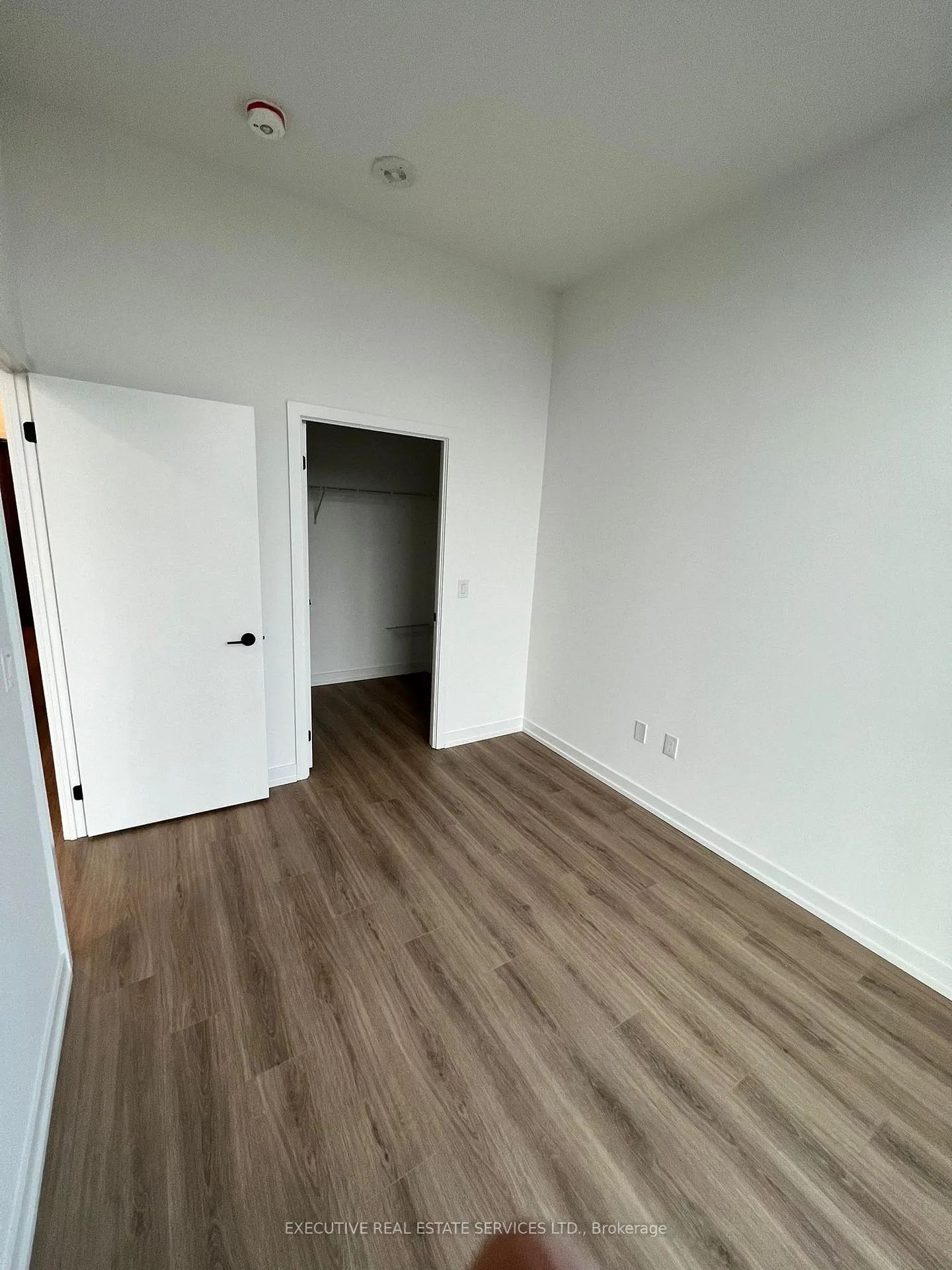 Photo 6 of Unit 108, 10 Lagerfeld Drive, Brampton, Northwest Brampton — HOMEH