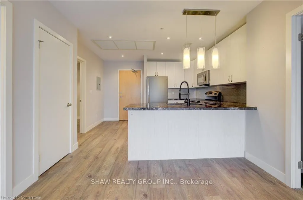 Photo 7 of Unit 1513, 1 Victoria Street S, Kitchener — HOMEH