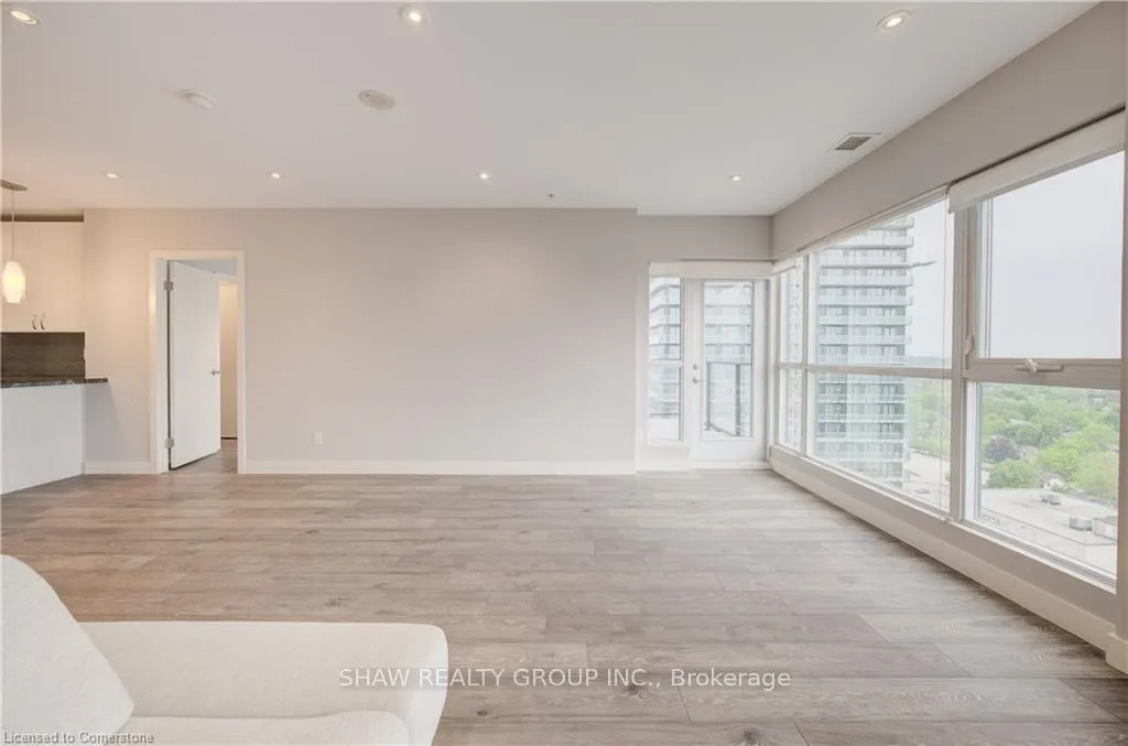 Photo 13 of Unit 1513, 1 Victoria Street S, Kitchener — HOMEH
