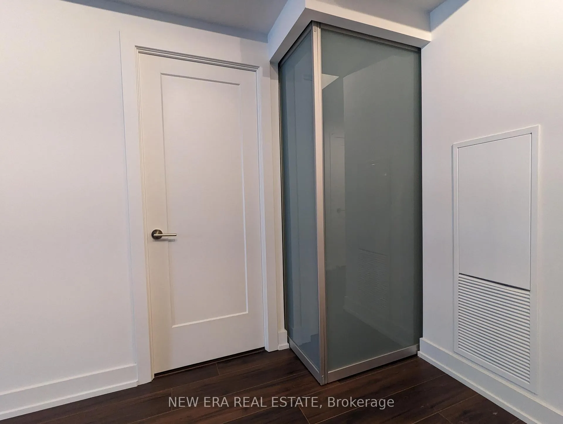 Photo 16 of Unit 306, 8 Cedarland Drive, Markham, Unionville — HOMEH