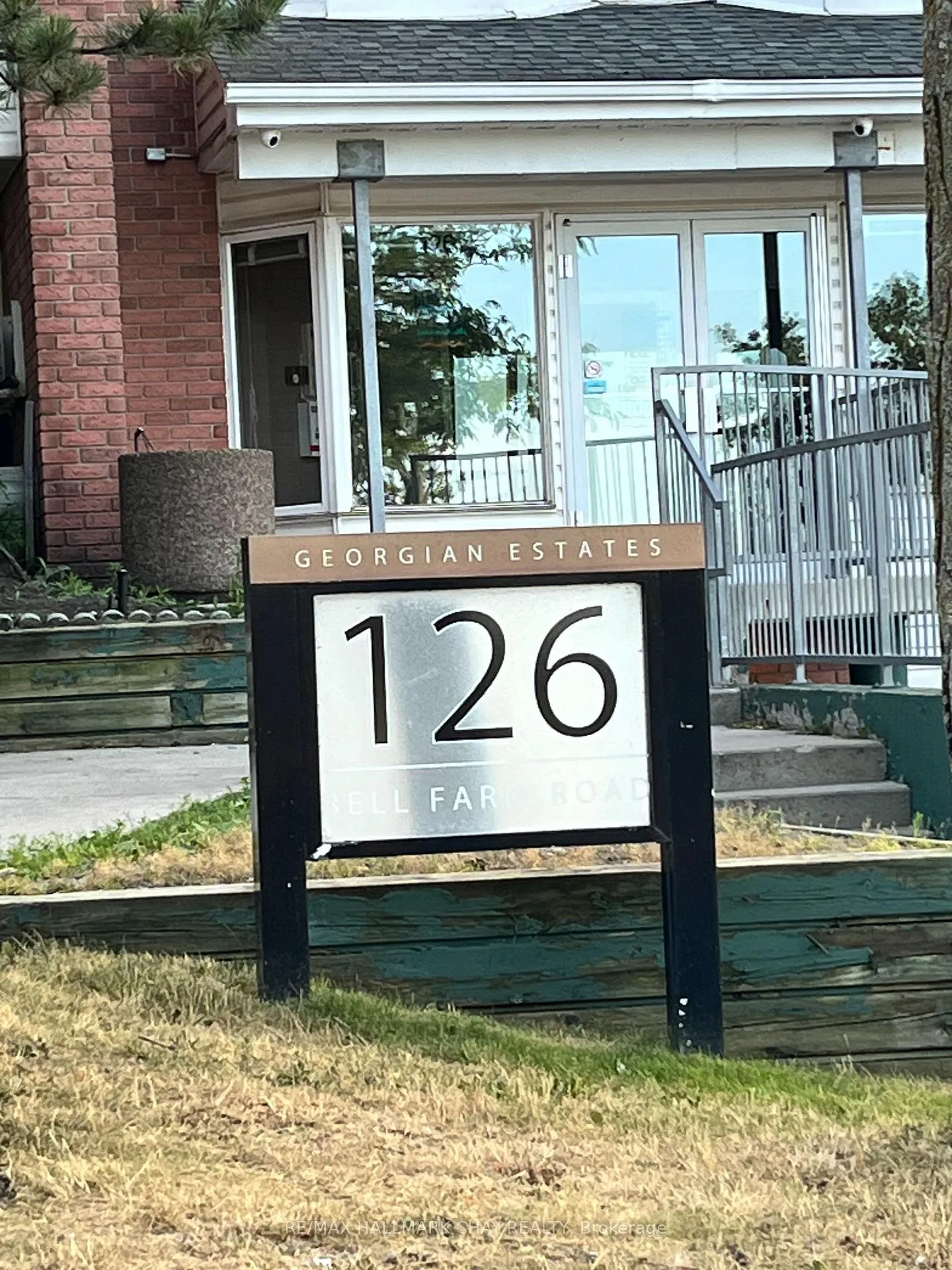 Front of Unit 106, 126 Bell Farm Road