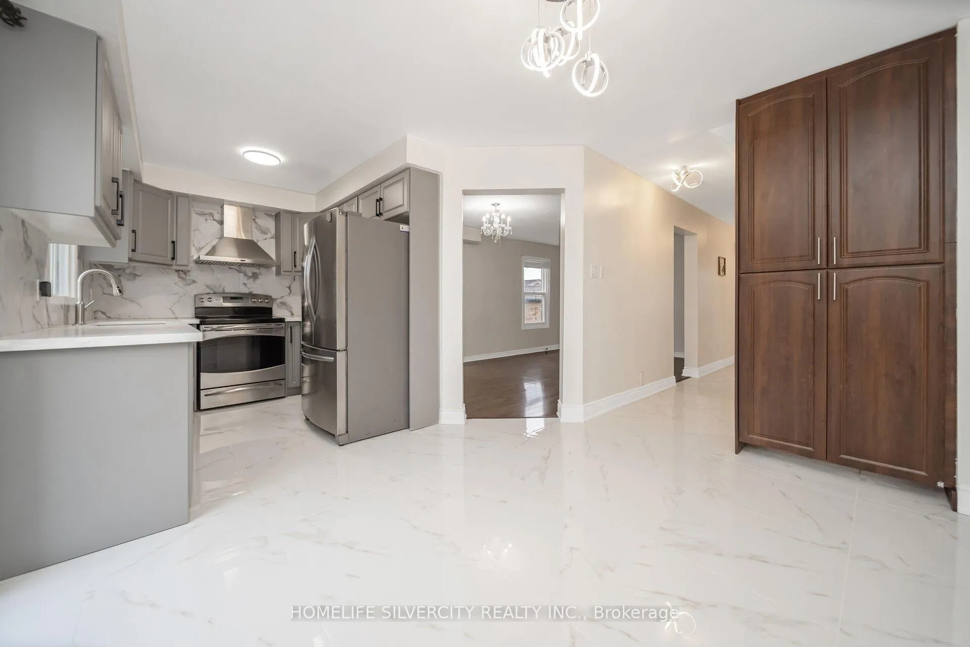 Photo 10 of 61 Cutters Crescent, Brampton, Fletcher's West — HOMEH