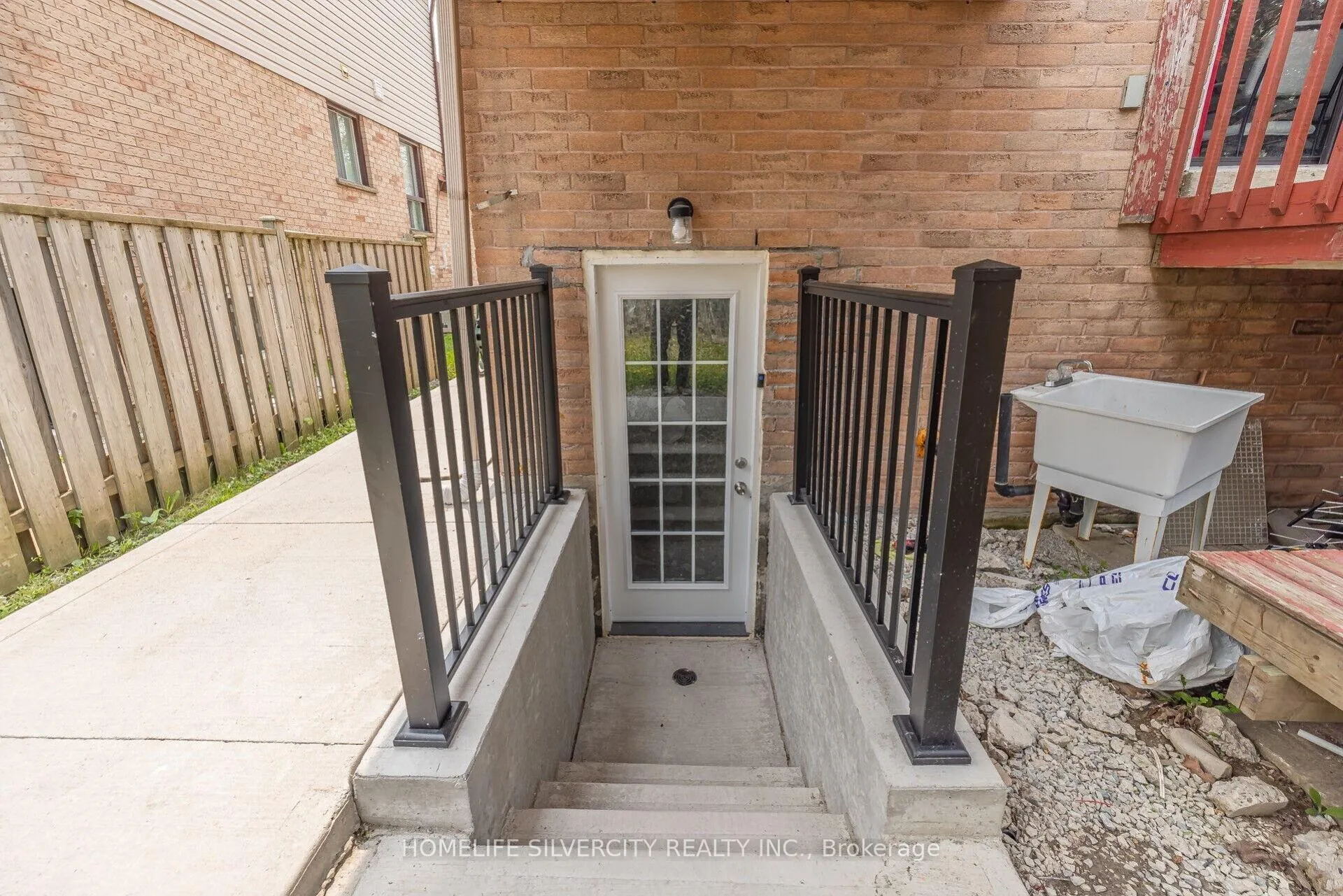 Photo 27 of 61 Cutters Crescent, Brampton, Fletcher's West — HOMEH