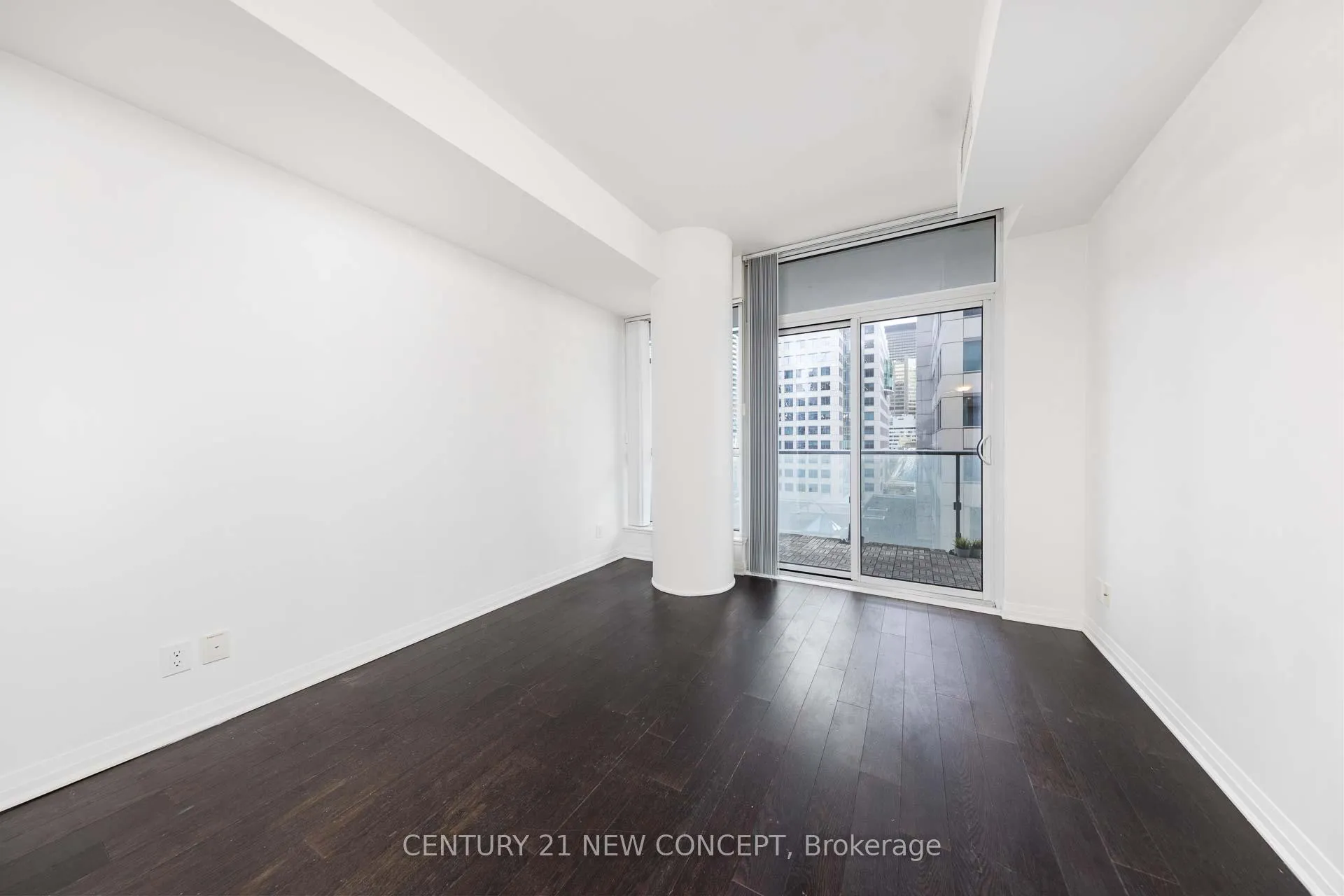 Photo 10 of Unit 803, 8 Mercer Street, Toronto, Waterfront Communities — HOMEH