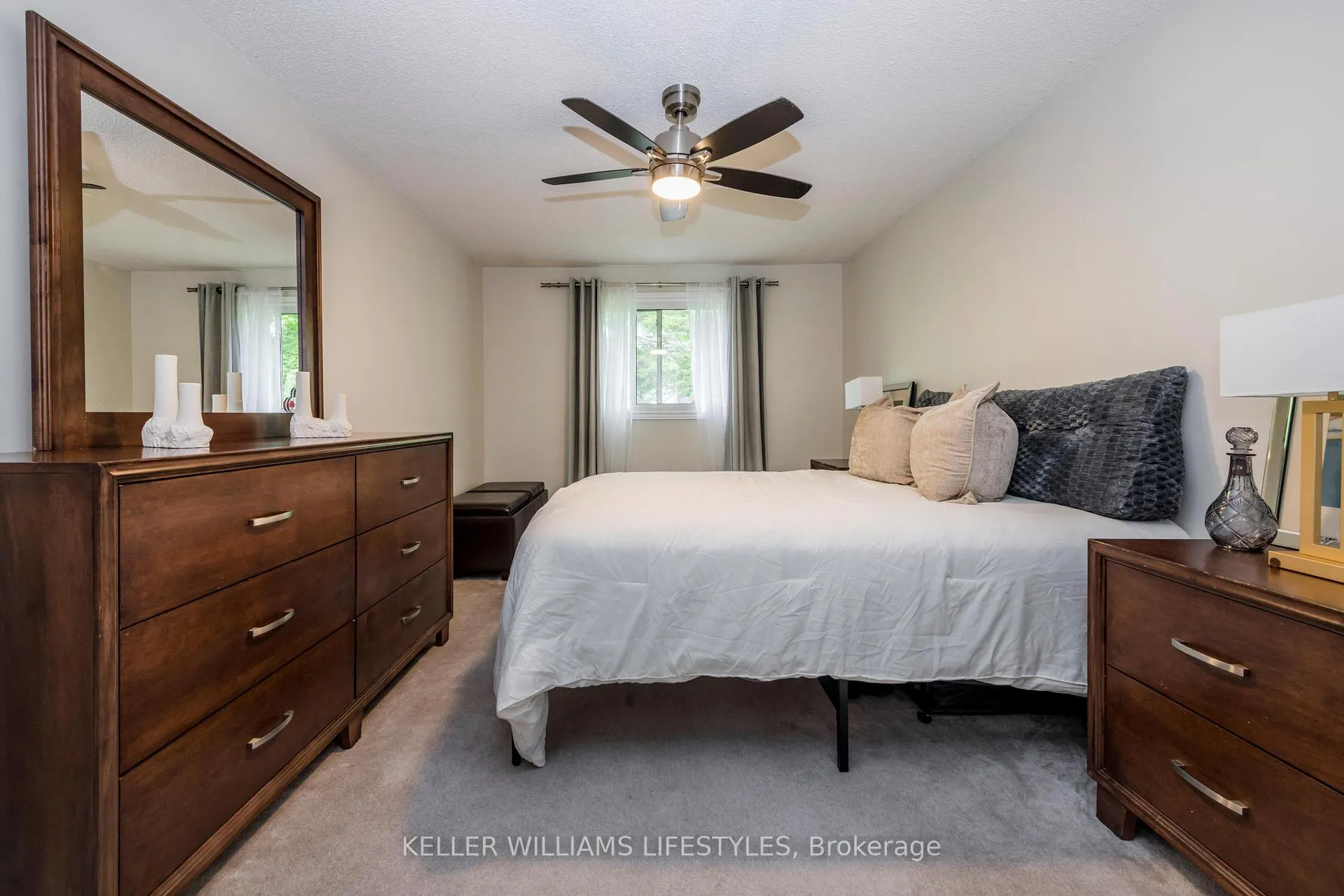Photo 10 of 19 Quail Crescent, Barrie, Ardagh — HOMEH