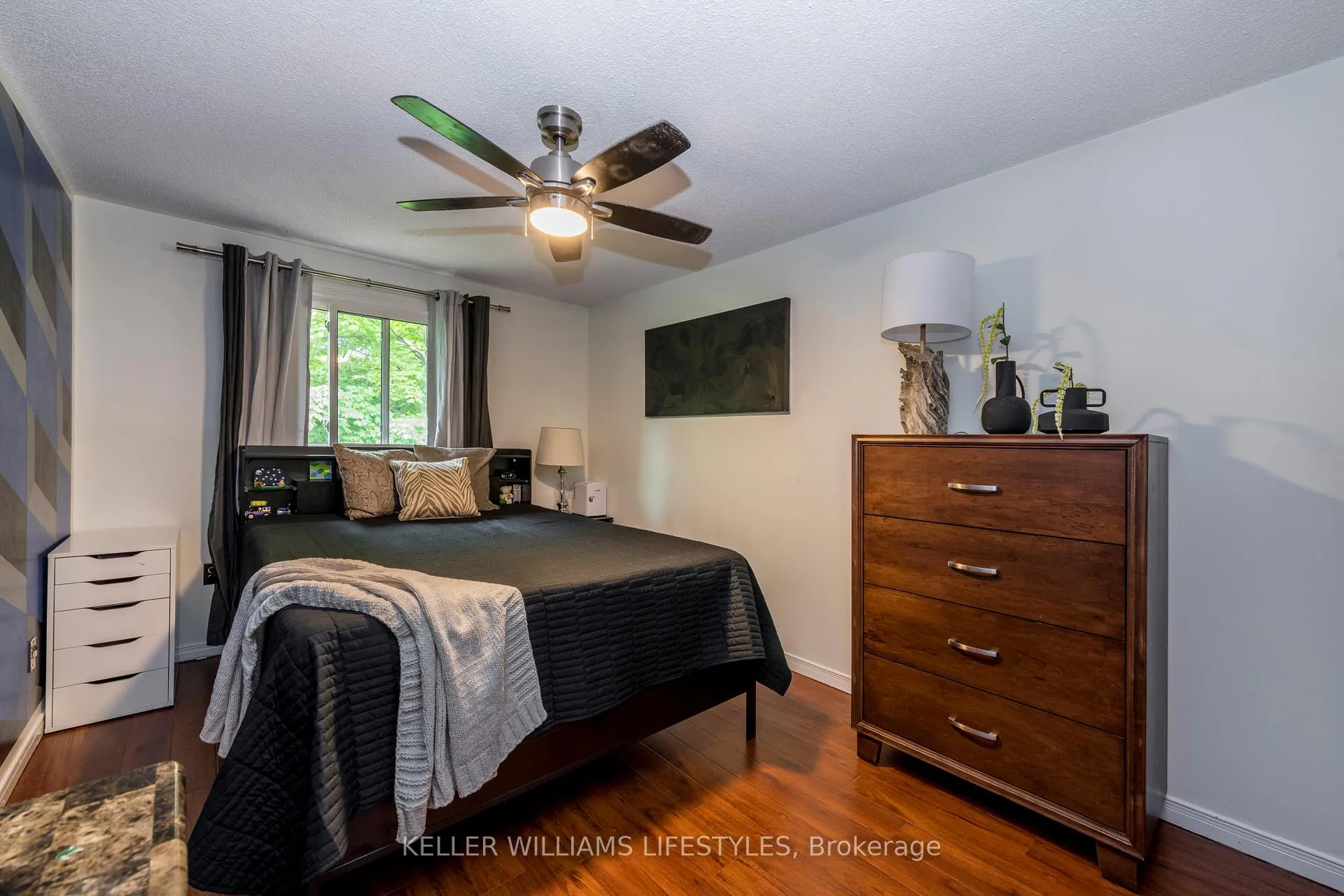 Photo 11 of 19 Quail Crescent, Barrie, Ardagh — HOMEH