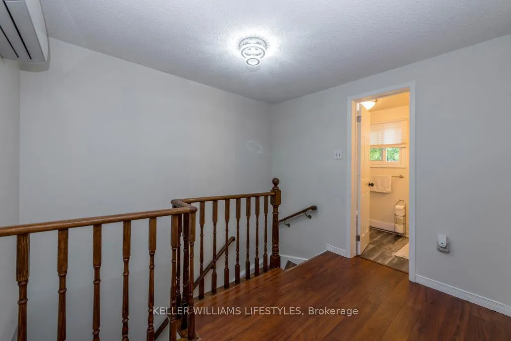 Photo 12 of 19 Quail Crescent, Barrie, Ardagh — HOMEH