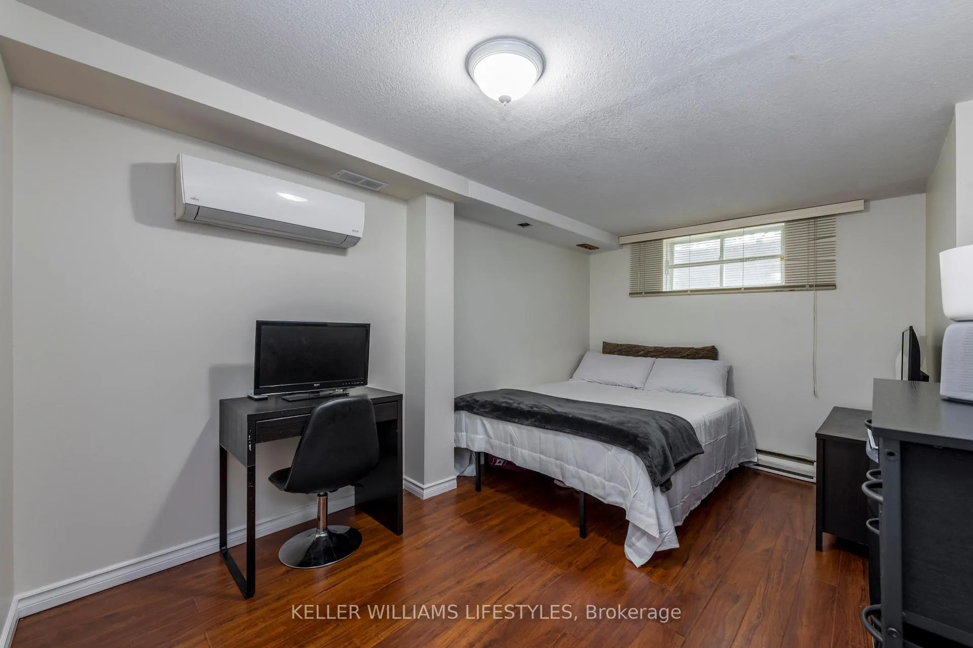 Photo 15 of 19 Quail Crescent, Barrie, Ardagh — HOMEH