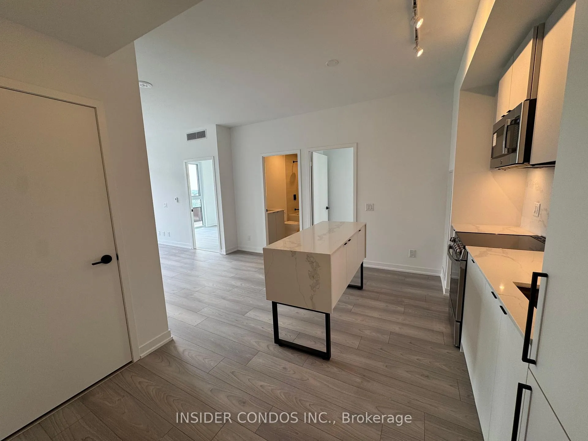 Photo 5 of Unit 1011, 285 Dufferin Street, Toronto, South Parkdale — HOMEH