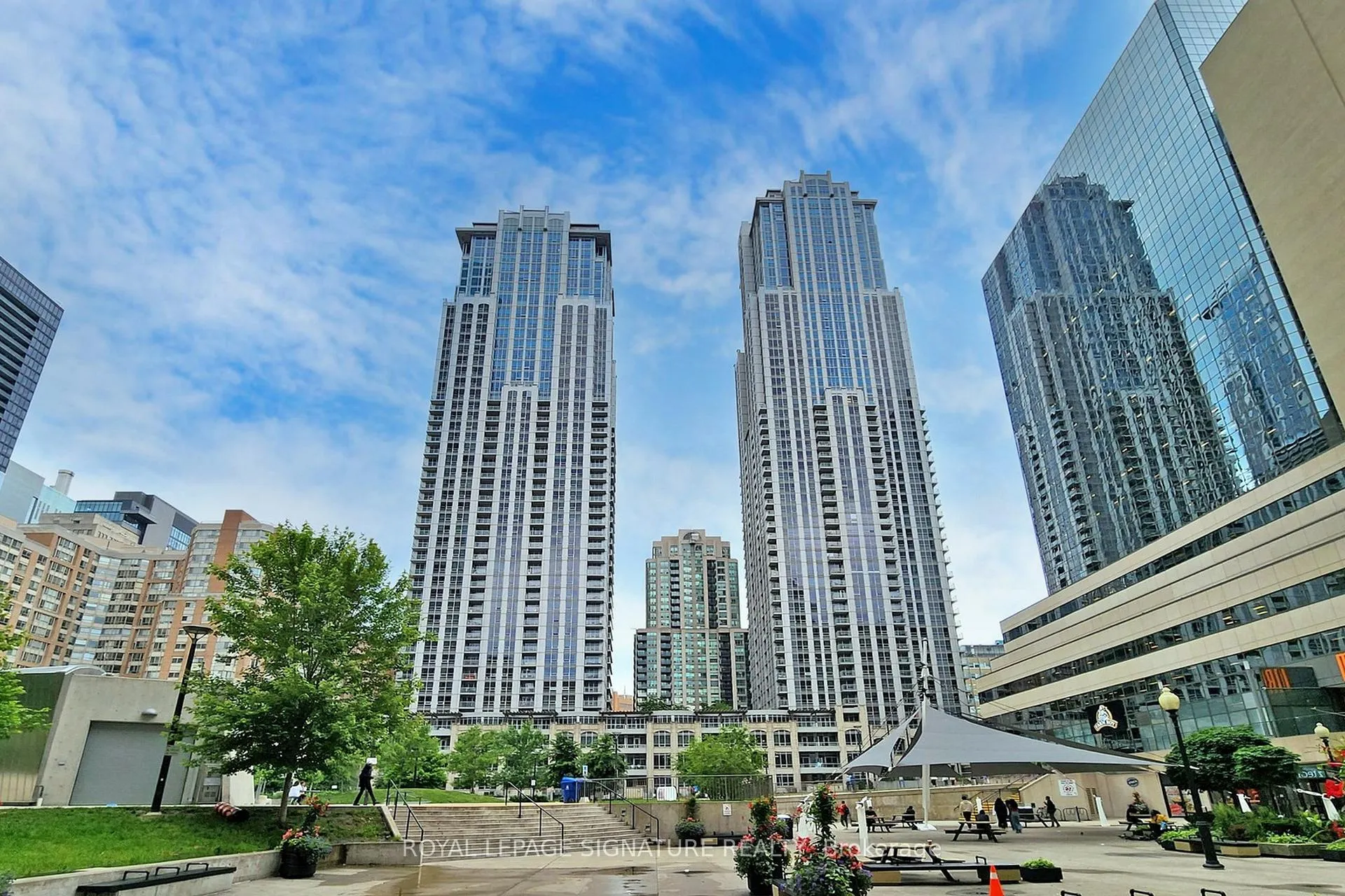 Photo 2 of Unit 1411, 763 Bay Street, Toronto, Bay Street Corridor — HOMEH