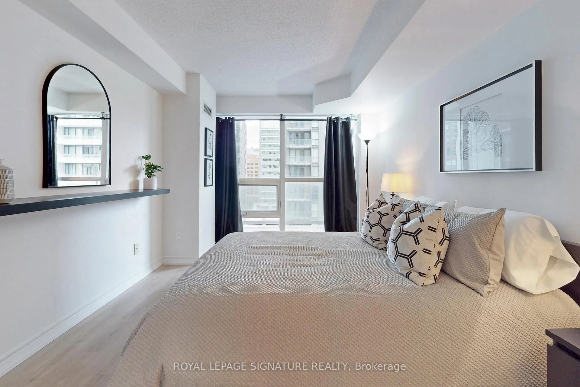 Photo 20 of Unit 1411, 763 Bay Street, Toronto, Bay Street Corridor — HOMEH