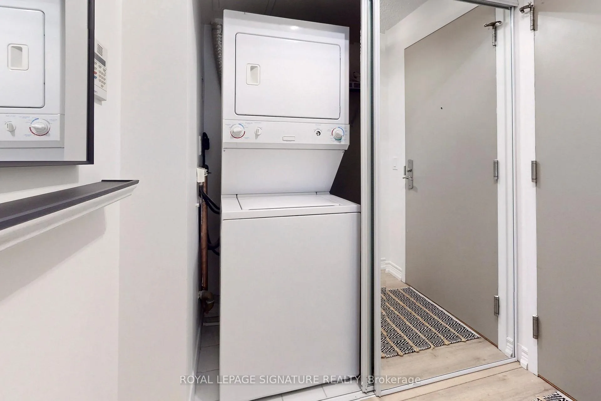 Photo 30 of Unit 1411, 763 Bay Street, Toronto, Bay Street Corridor — HOMEH
