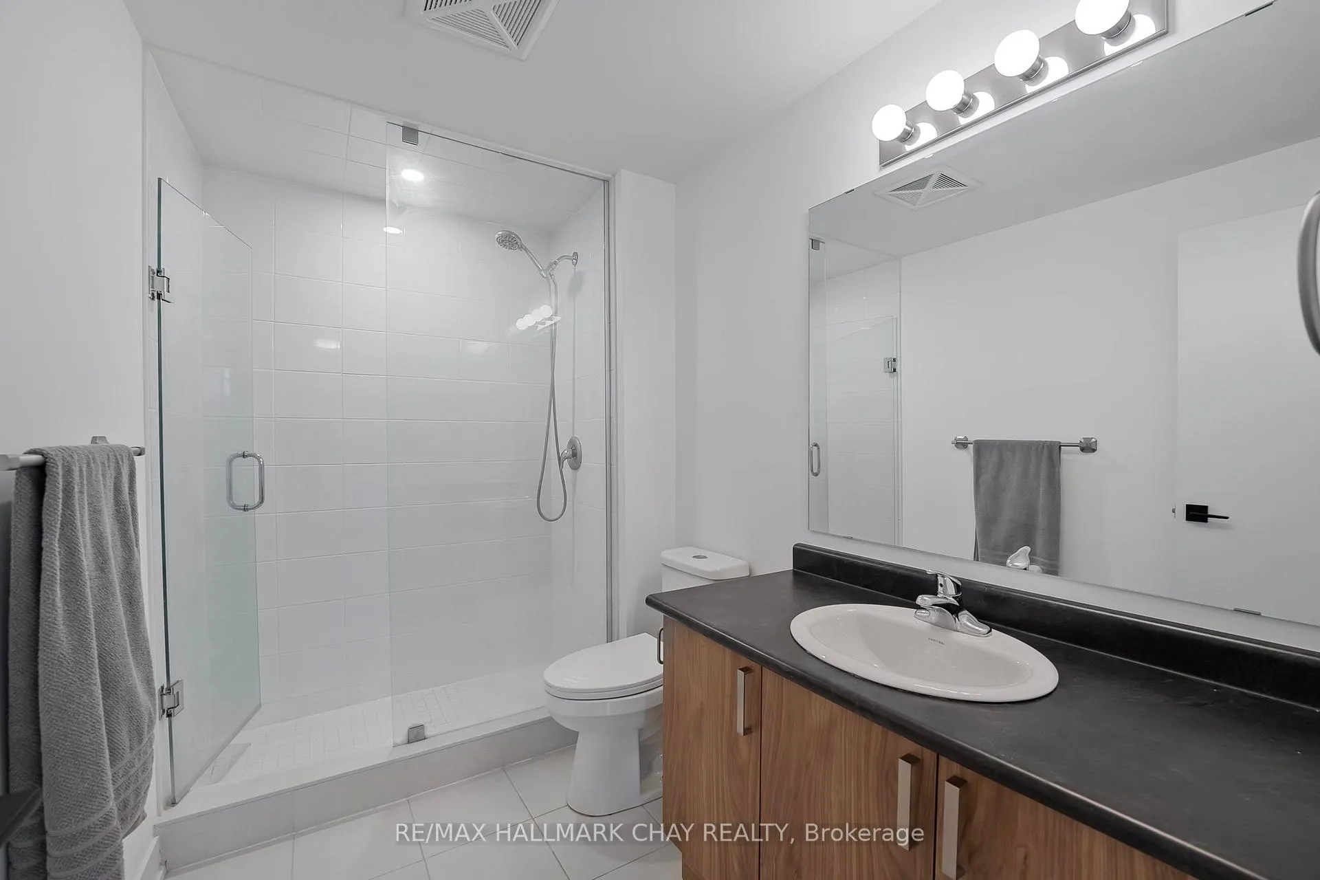 Photo 10 of Unit 208, 6 Spice Way, Barrie, Innis-Shore — HOMEH