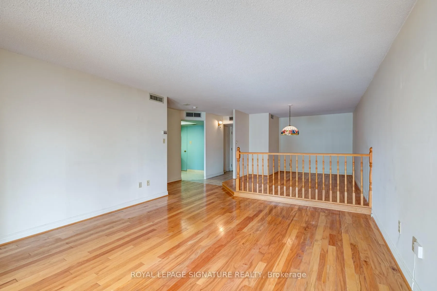 Photo 6 of Unit 422, 65 Scadding Avenue, Toronto, Waterfront Communities — HOMEH