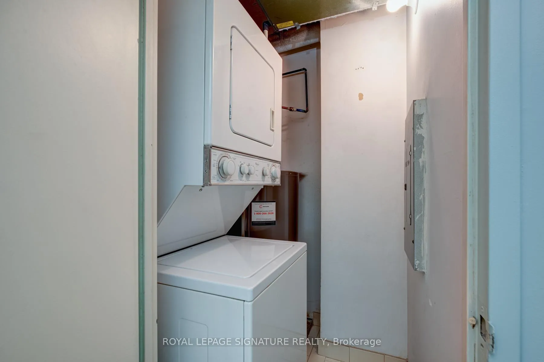 Photo 11 of Unit 422, 65 Scadding Avenue, Toronto, Waterfront Communities — HOMEH