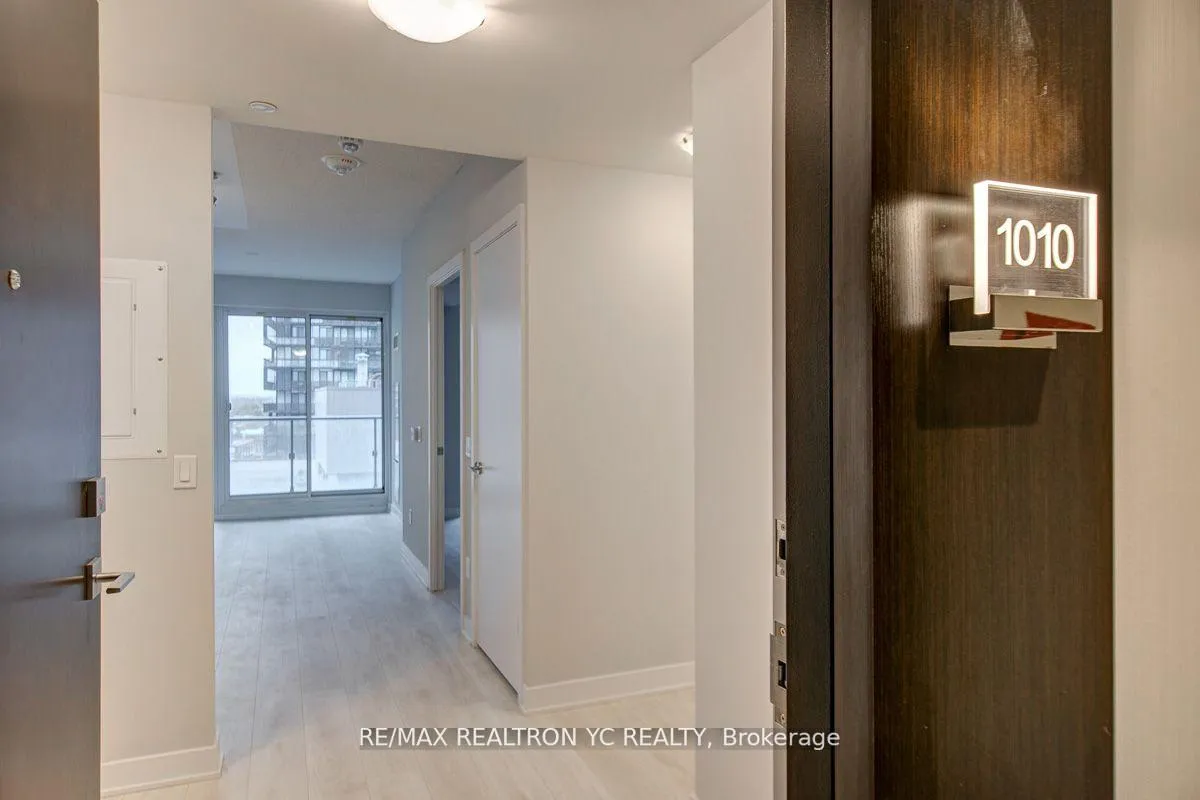 Front of Unit 1010, 2221 Yonge Street