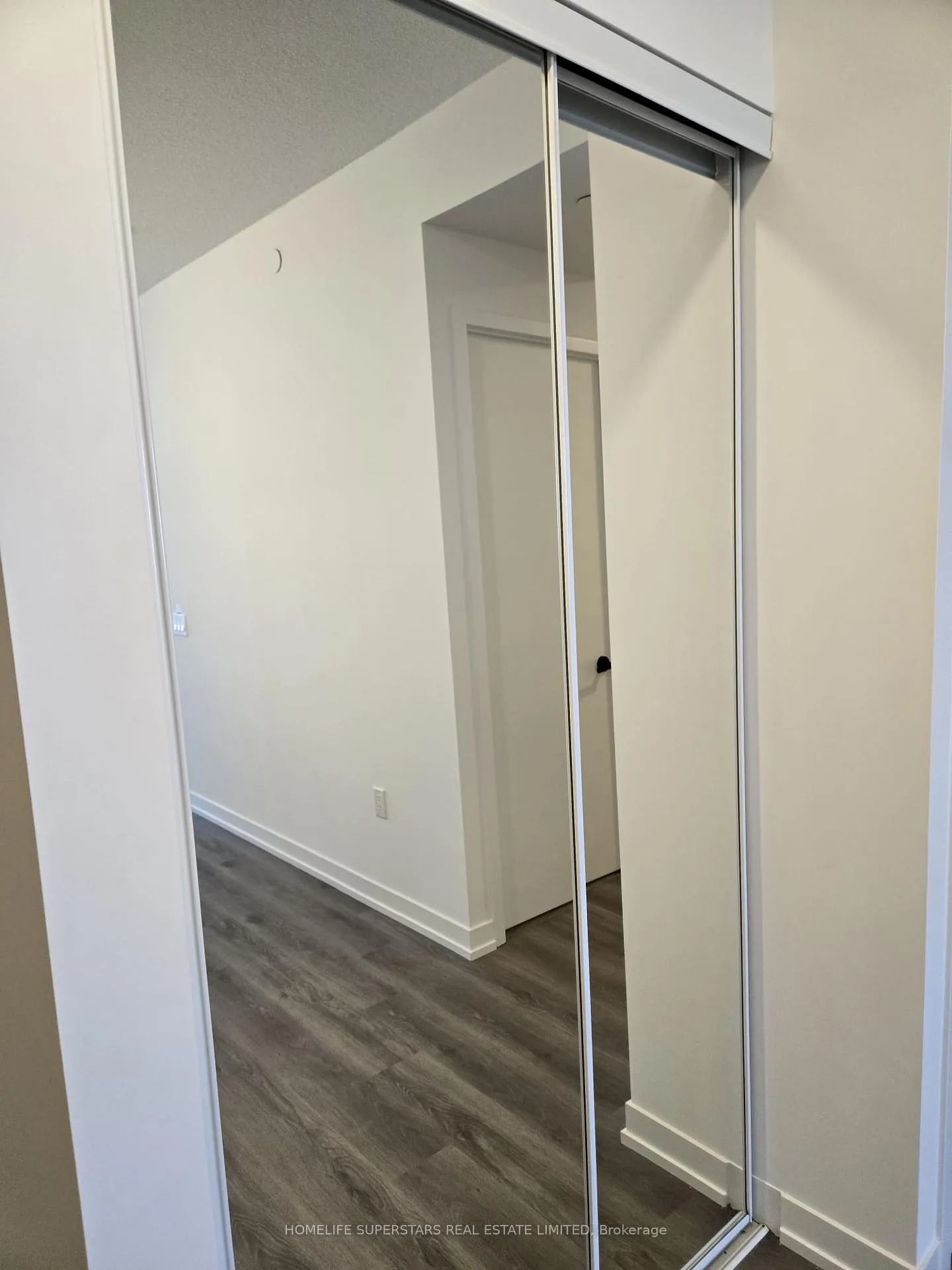 Photo 3 of Unit 1208, 225 Commerce Street, Vaughan, Vaughan Corporate Centre — HOMEH
