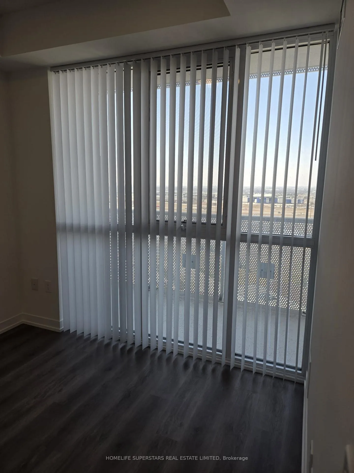 Photo 8 of Unit 1208, 225 Commerce Street, Vaughan, Vaughan Corporate Centre — HOMEH