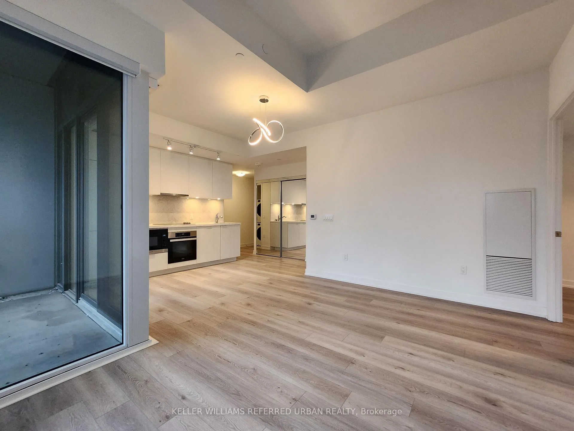 Photo 12 of Unit 915, 158 Front Street E, Toronto, Moss Park — HOMEH