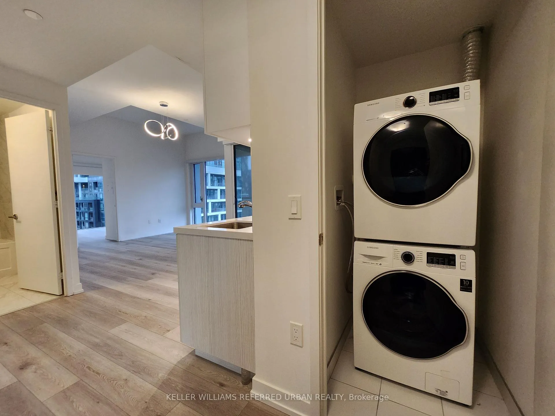 Photo 17 of Unit 915, 158 Front Street E, Toronto, Moss Park — HOMEH