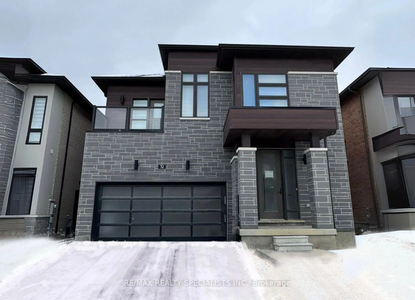 Photo 1 of 32 Duxbury Road, Brampton, Sandringham-Wellington North — HOMEH