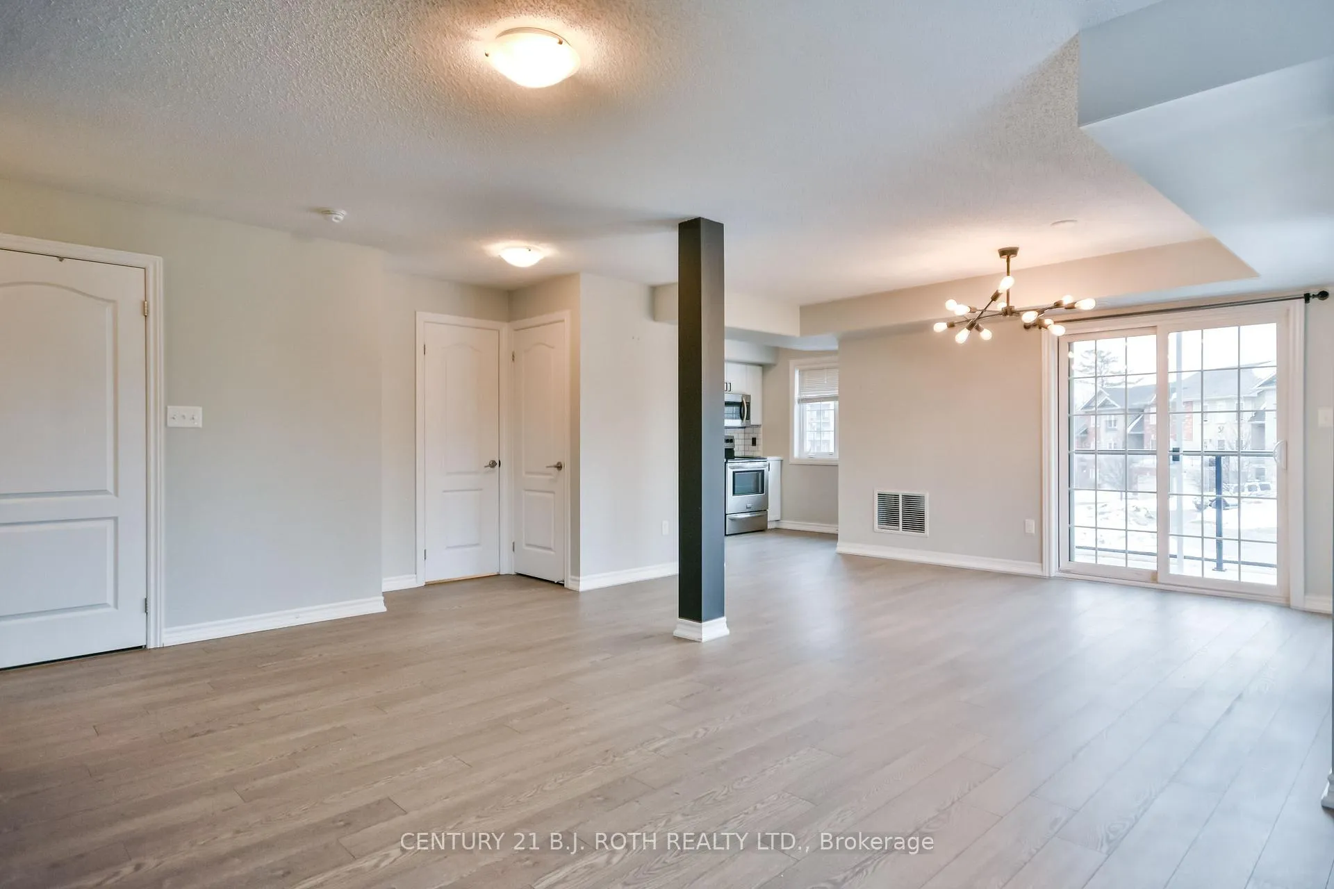 Photo 6 of Unit 7, 51 Ferndale Drive, Barrie, Ardagh — HOMEH