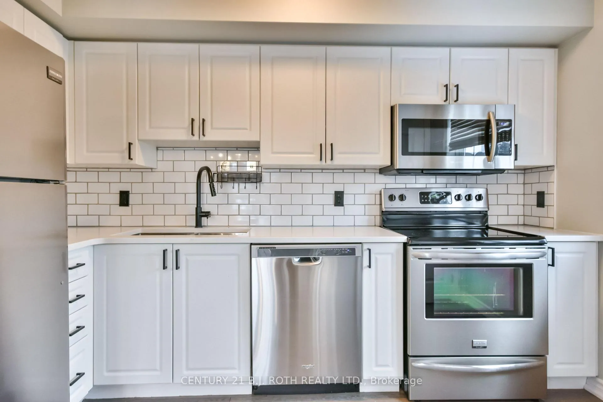 Photo 10 of Unit 7, 51 Ferndale Drive, Barrie, Ardagh — HOMEH