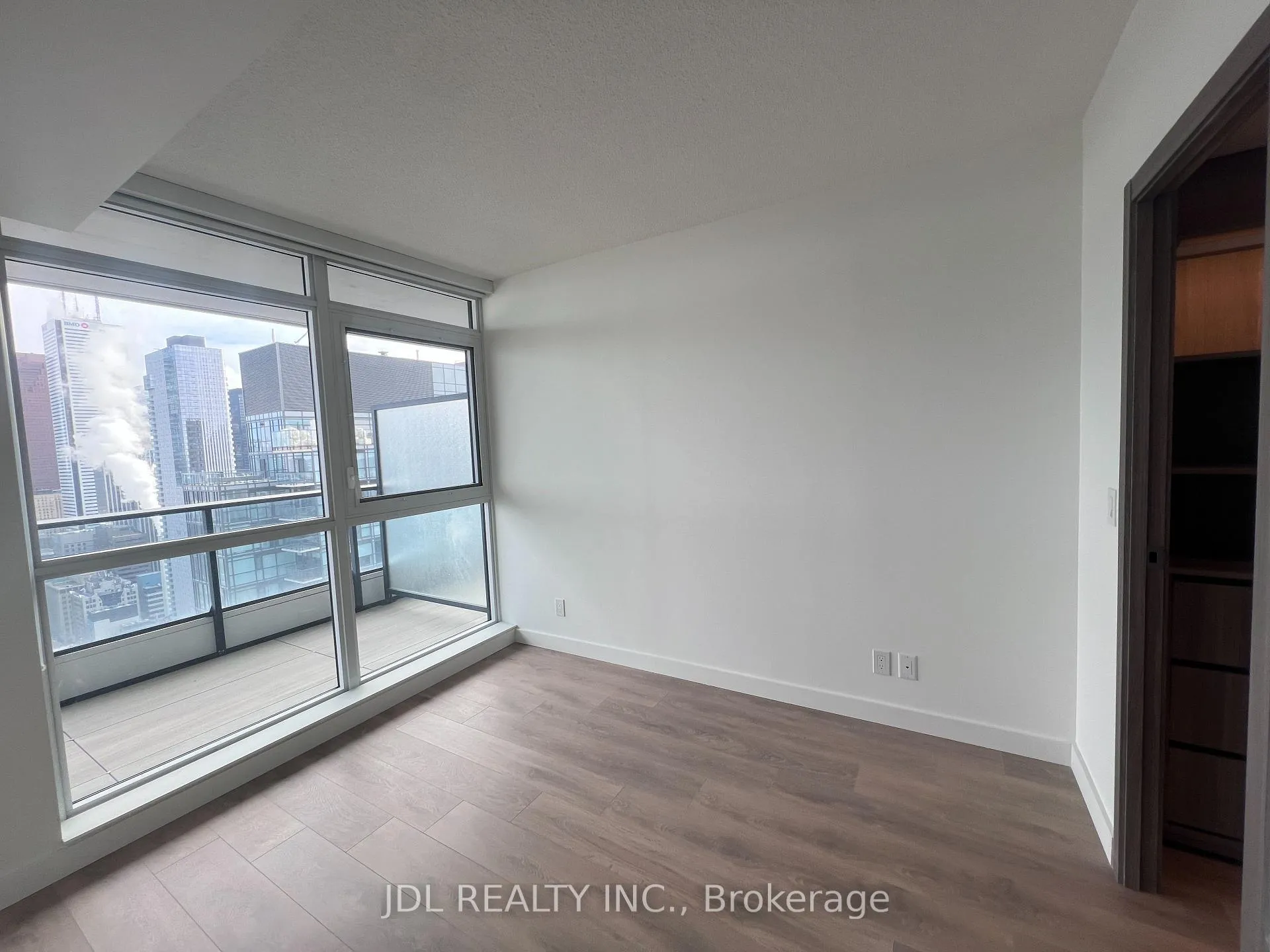 Photo 14 of Unit 5002, 38 Widmer Street, Toronto, Waterfront Communities — HOMEH