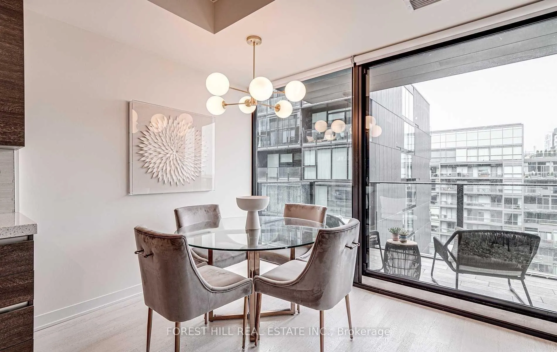 Photo 6 of Unit 811, 629 King Street, Toronto, Waterfront Communities — HOMEH