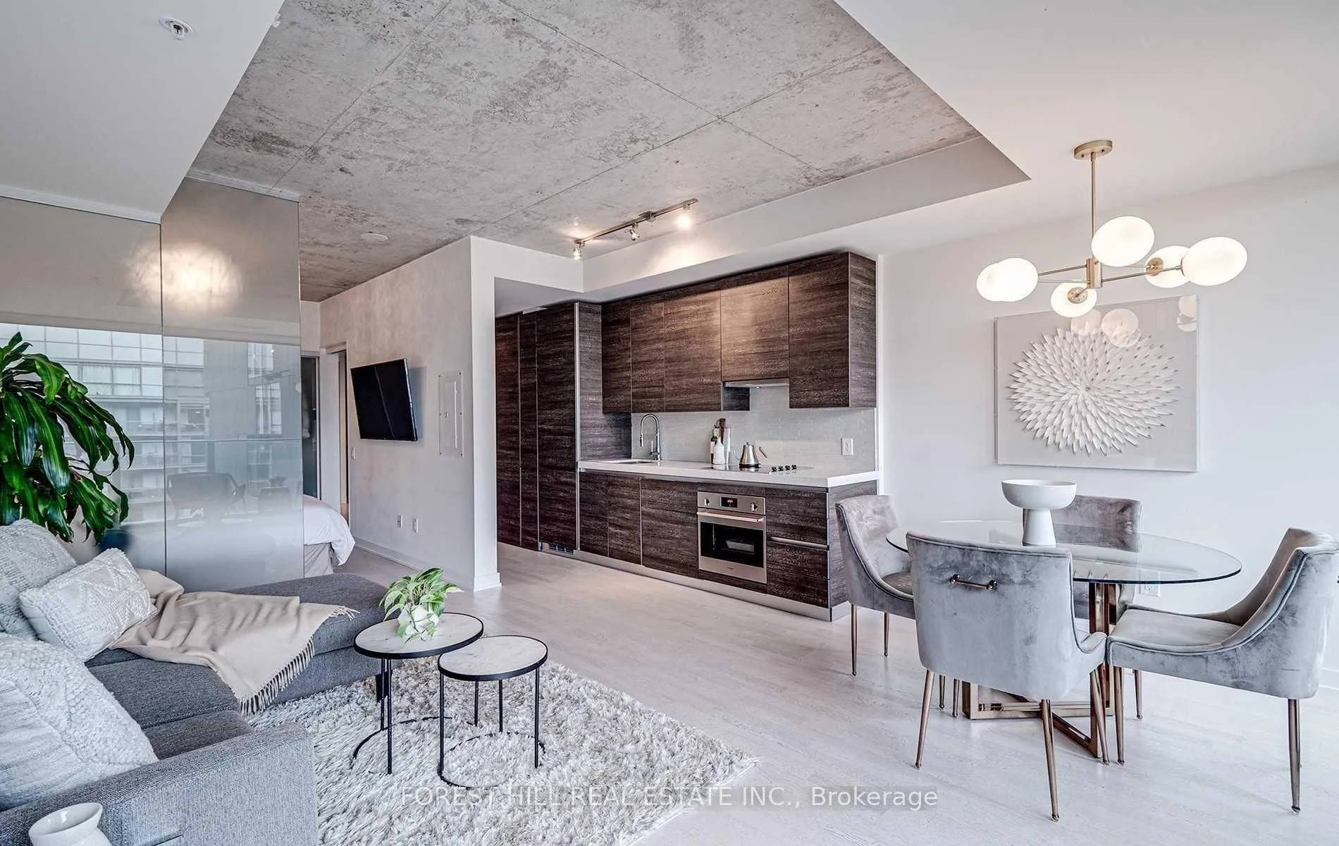 Photo 8 of Unit 811, 629 King Street, Toronto, Waterfront Communities — HOMEH