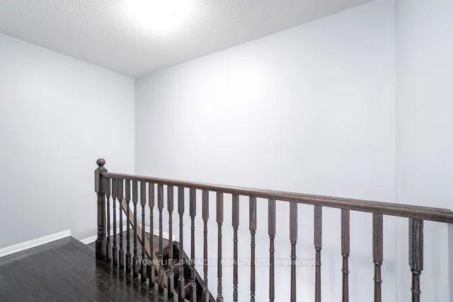 Photo 7 of 43 Colonel Frank Cheng Crescent, Brampton, Fletcher's West — HOMEH