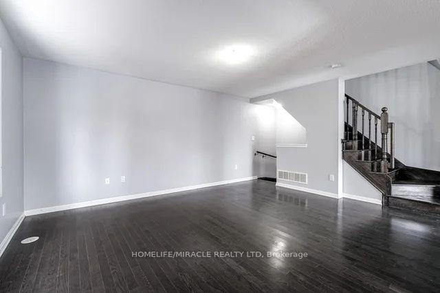 Photo 16 of 43 Colonel Frank Cheng Crescent, Brampton, Fletcher's West — HOMEH
