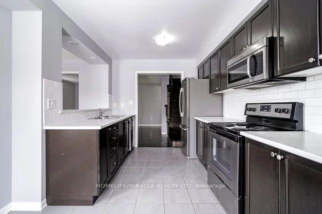 Photo 20 of 43 Colonel Frank Cheng Crescent, Brampton, Fletcher's West — HOMEH