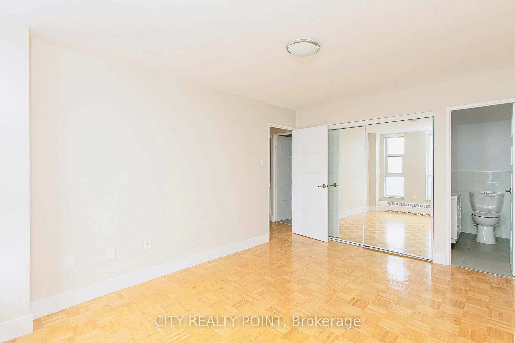 Photo 14 of Unit PH9, 666 Spadina Avenue, Toronto, University — HOMEH