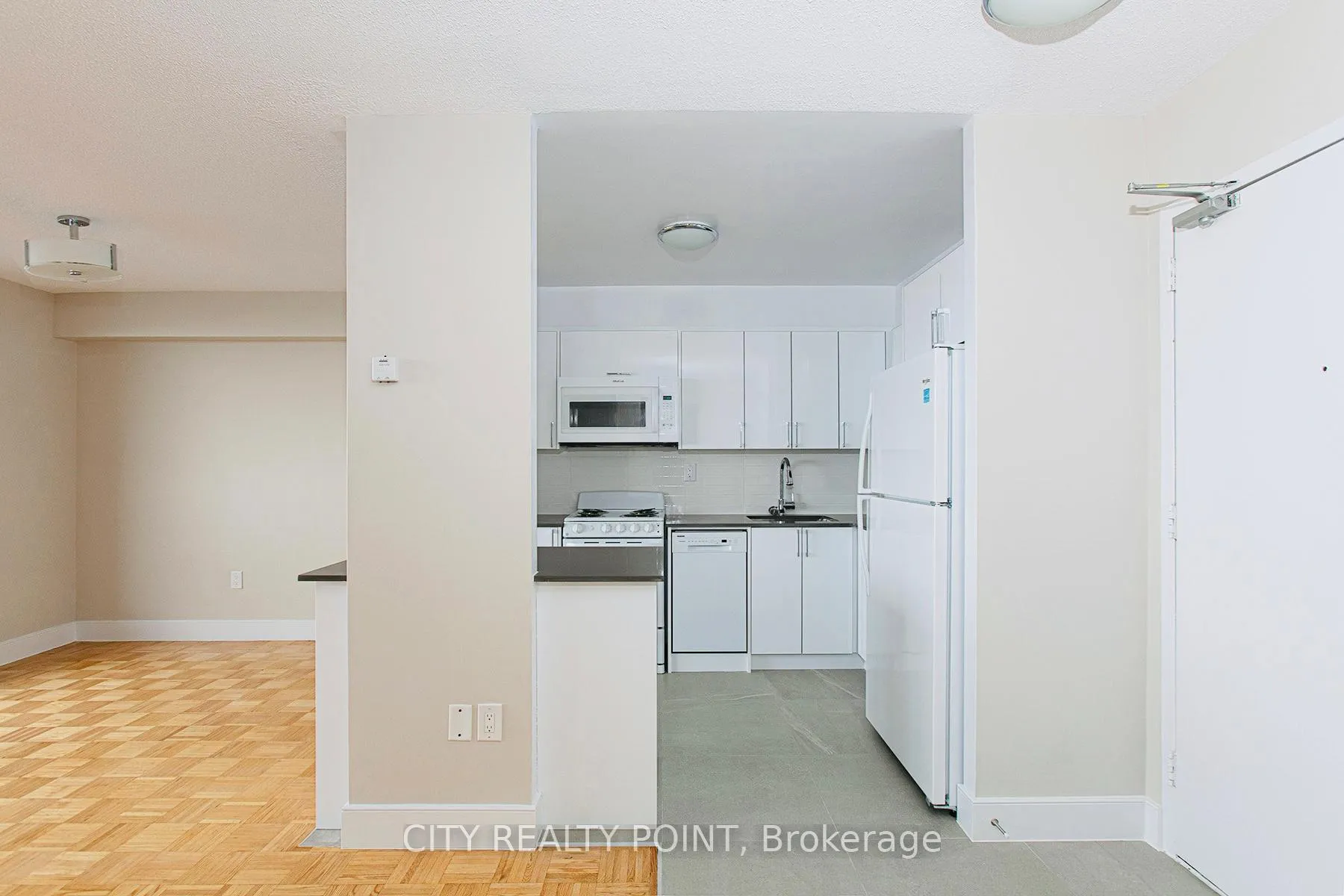 Photo 19 of Unit PH9, 666 Spadina Avenue, Toronto, University — HOMEH