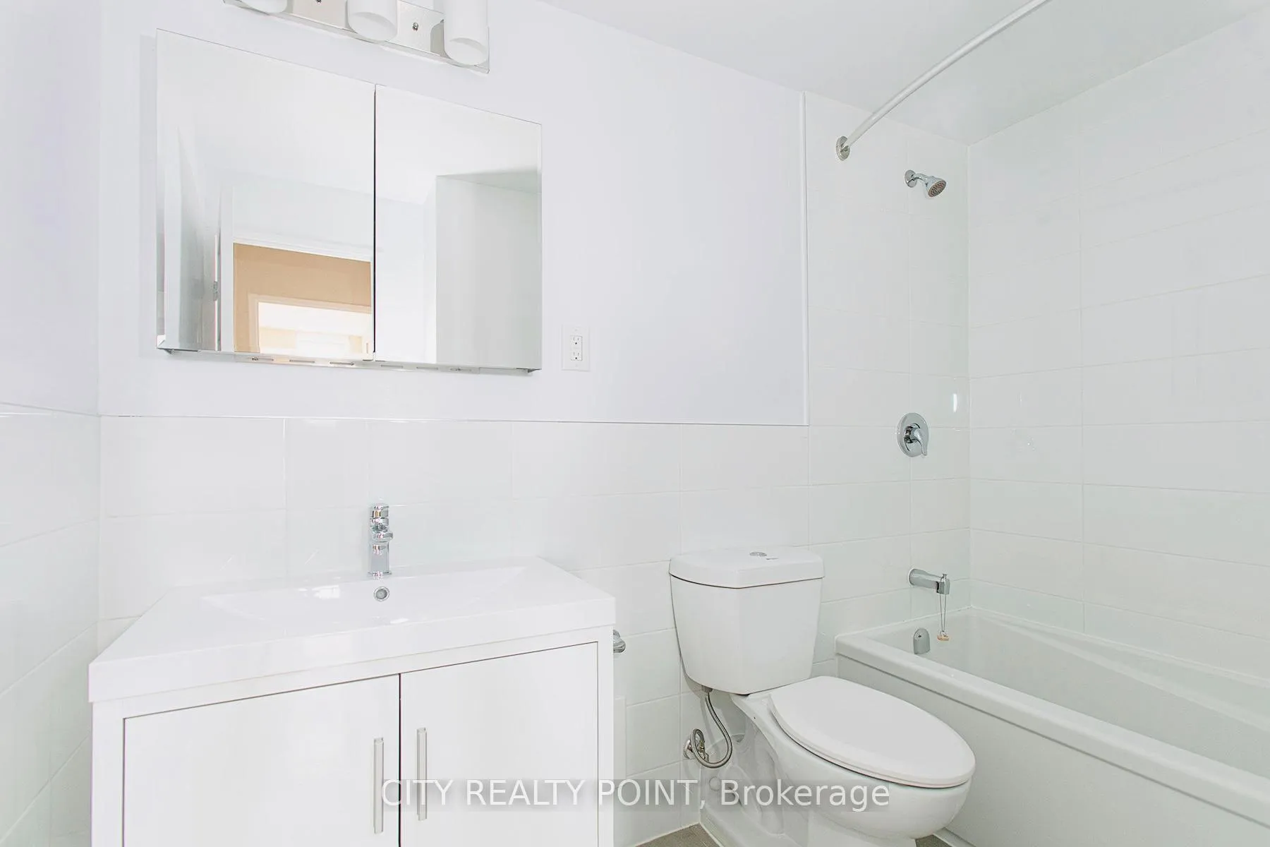 Photo 22 of Unit PH9, 666 Spadina Avenue, Toronto, University — HOMEH