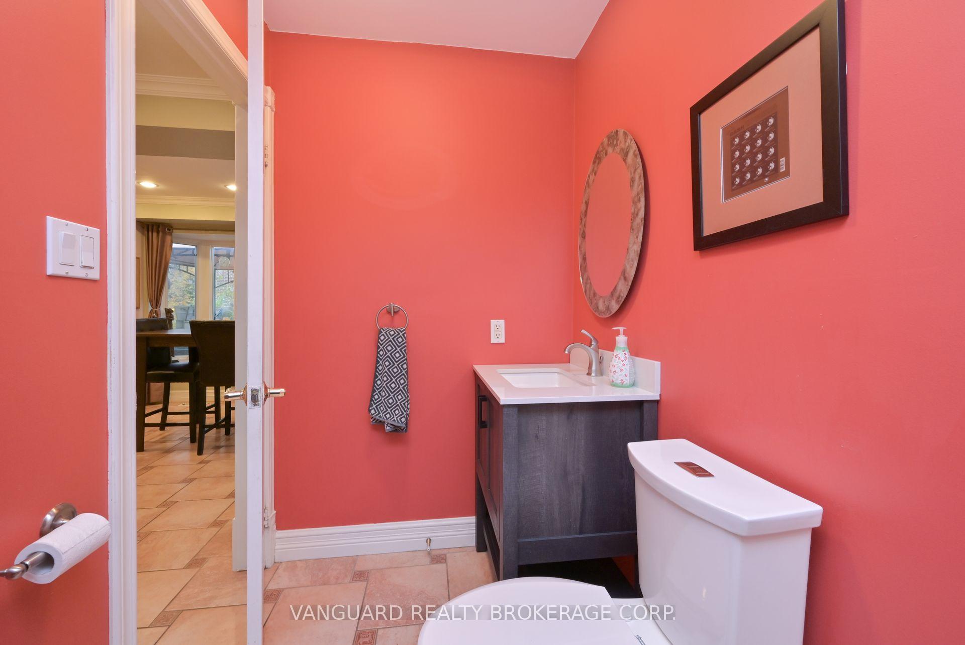 Photo 11 of 279 Bell Air Drive, Caledon, Bolton East — HOMEH
