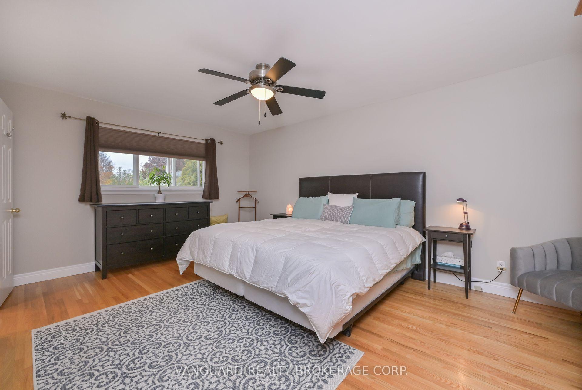 Photo 14 of 279 Bell Air Drive, Caledon, Bolton East — HOMEH
