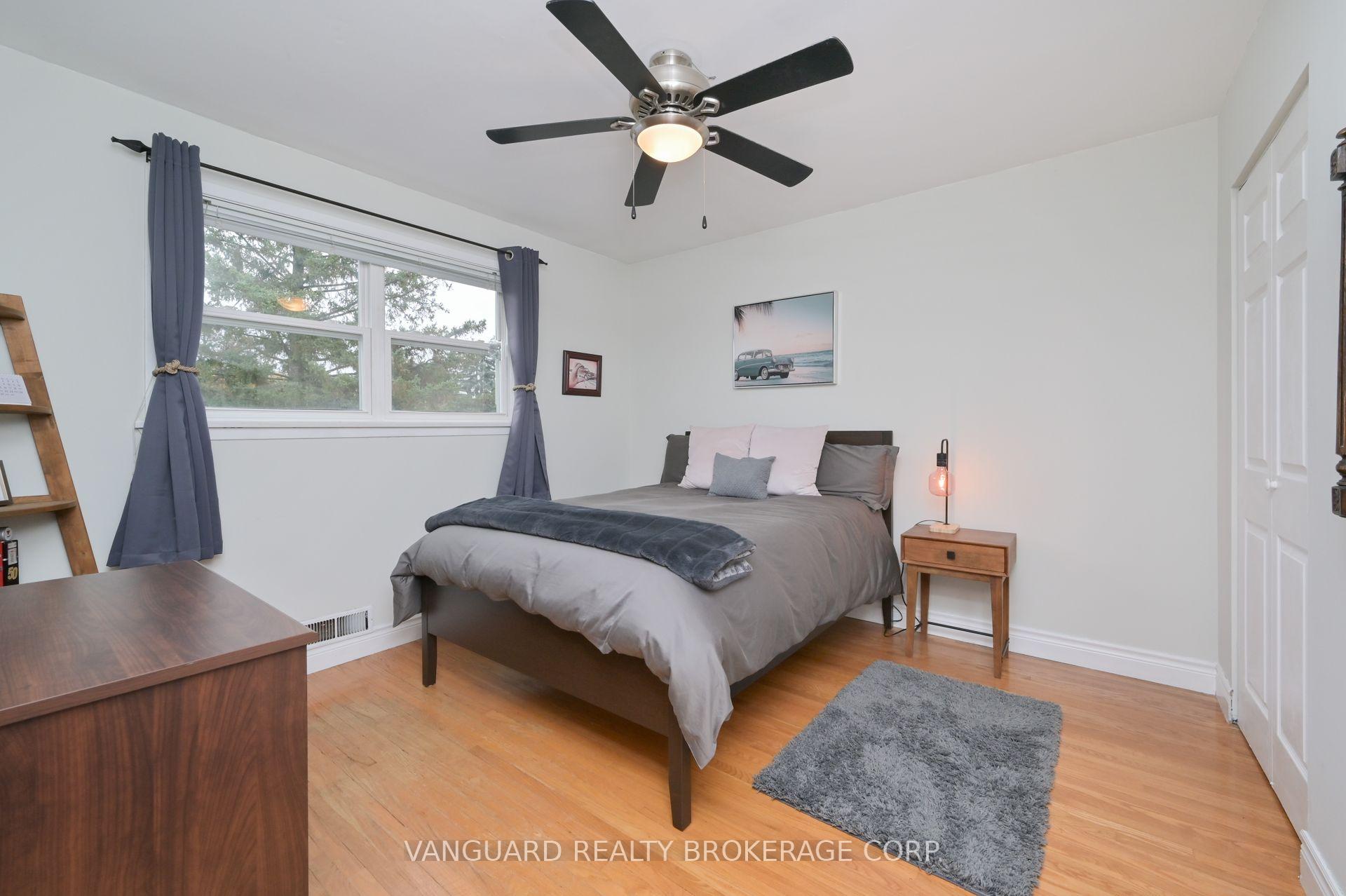 Photo 18 of 279 Bell Air Drive, Caledon, Bolton East — HOMEH