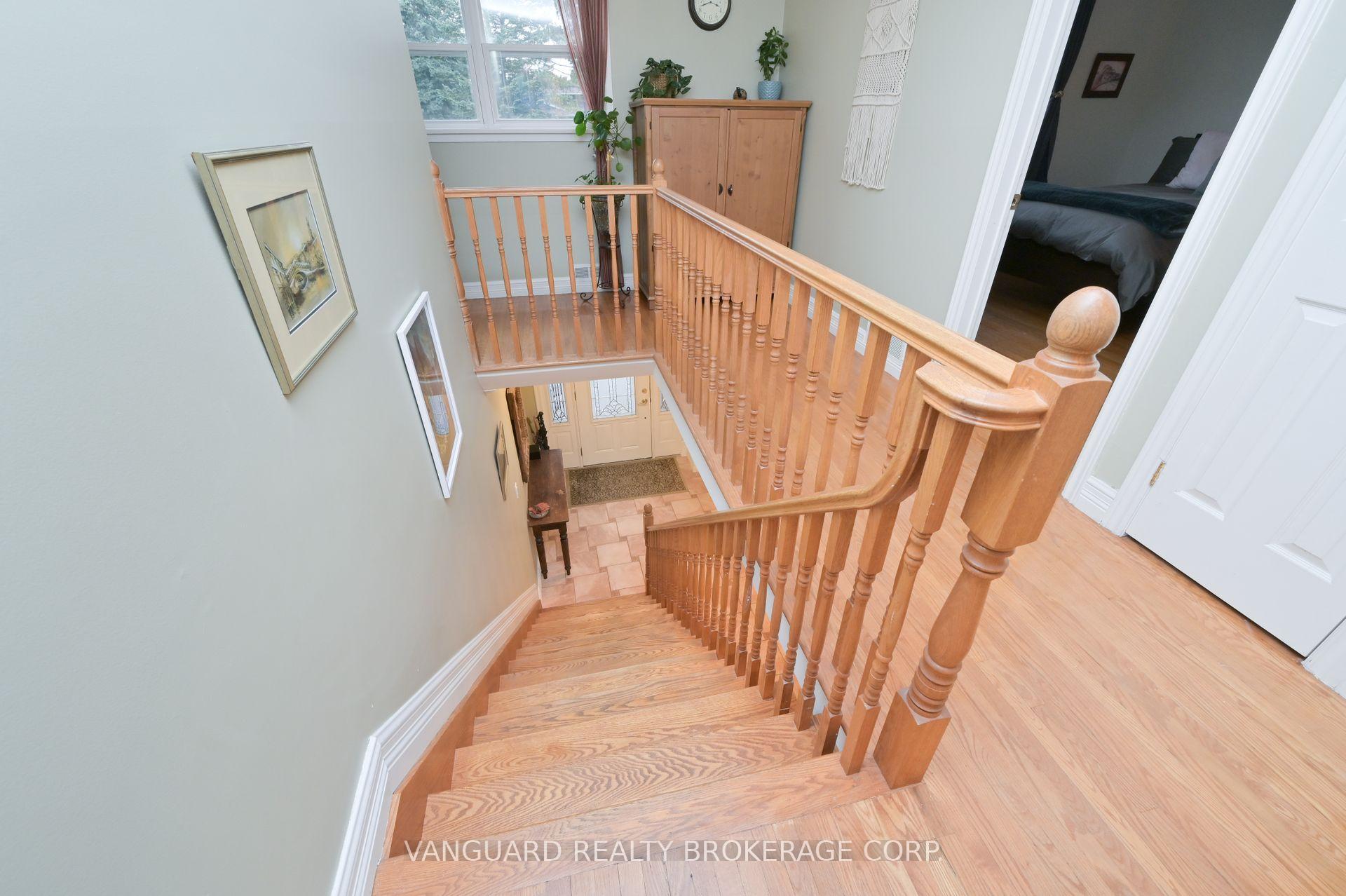 Photo 20 of 279 Bell Air Drive, Caledon, Bolton East — HOMEH