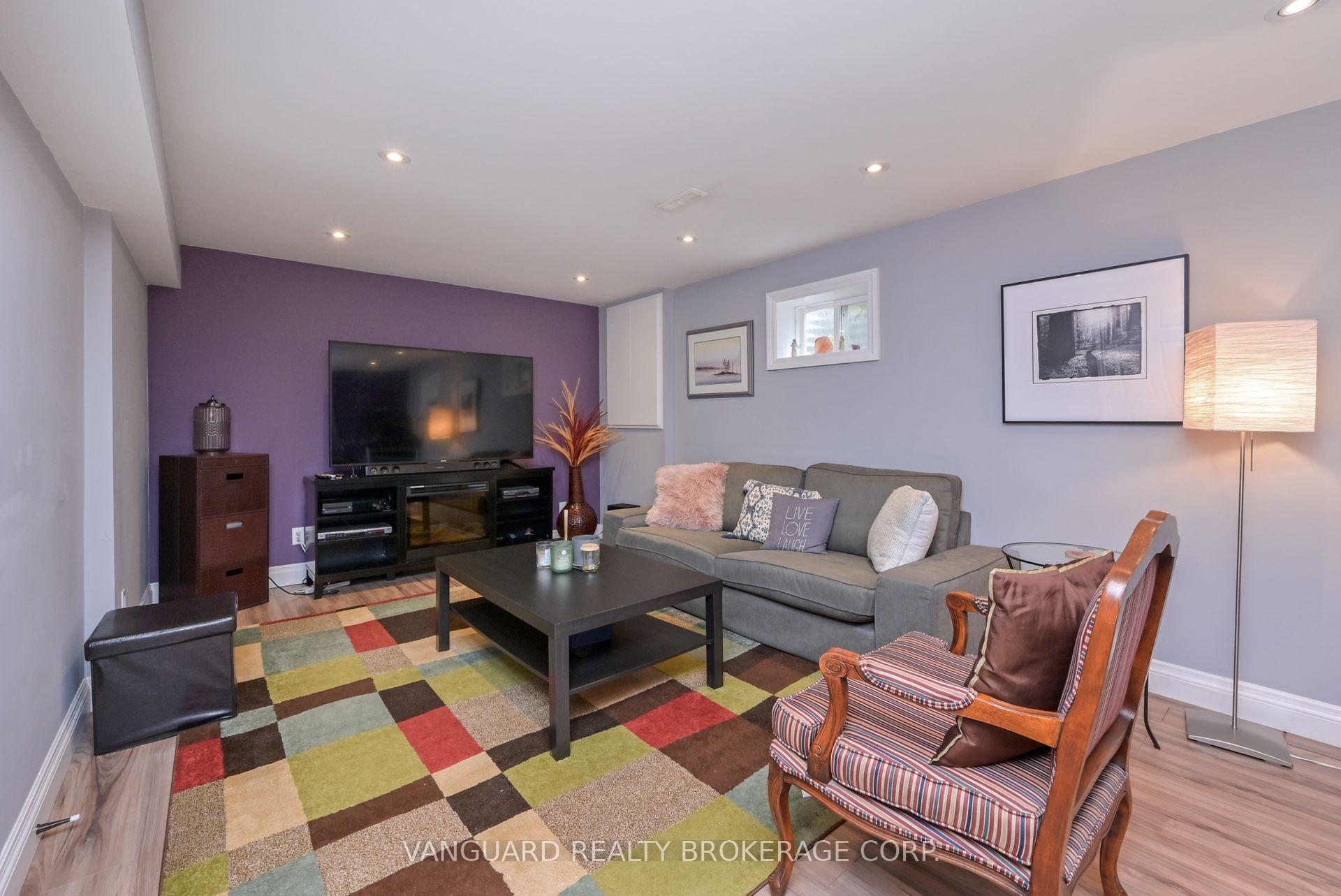 Photo 22 of 279 Bell Air Drive, Caledon, Bolton East — HOMEH