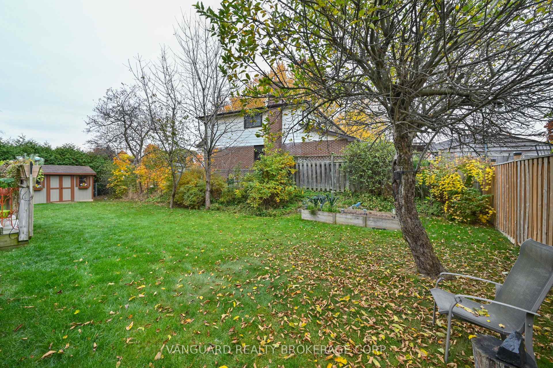Photo 31 of 279 Bell Air Drive, Caledon, Bolton East — HOMEH