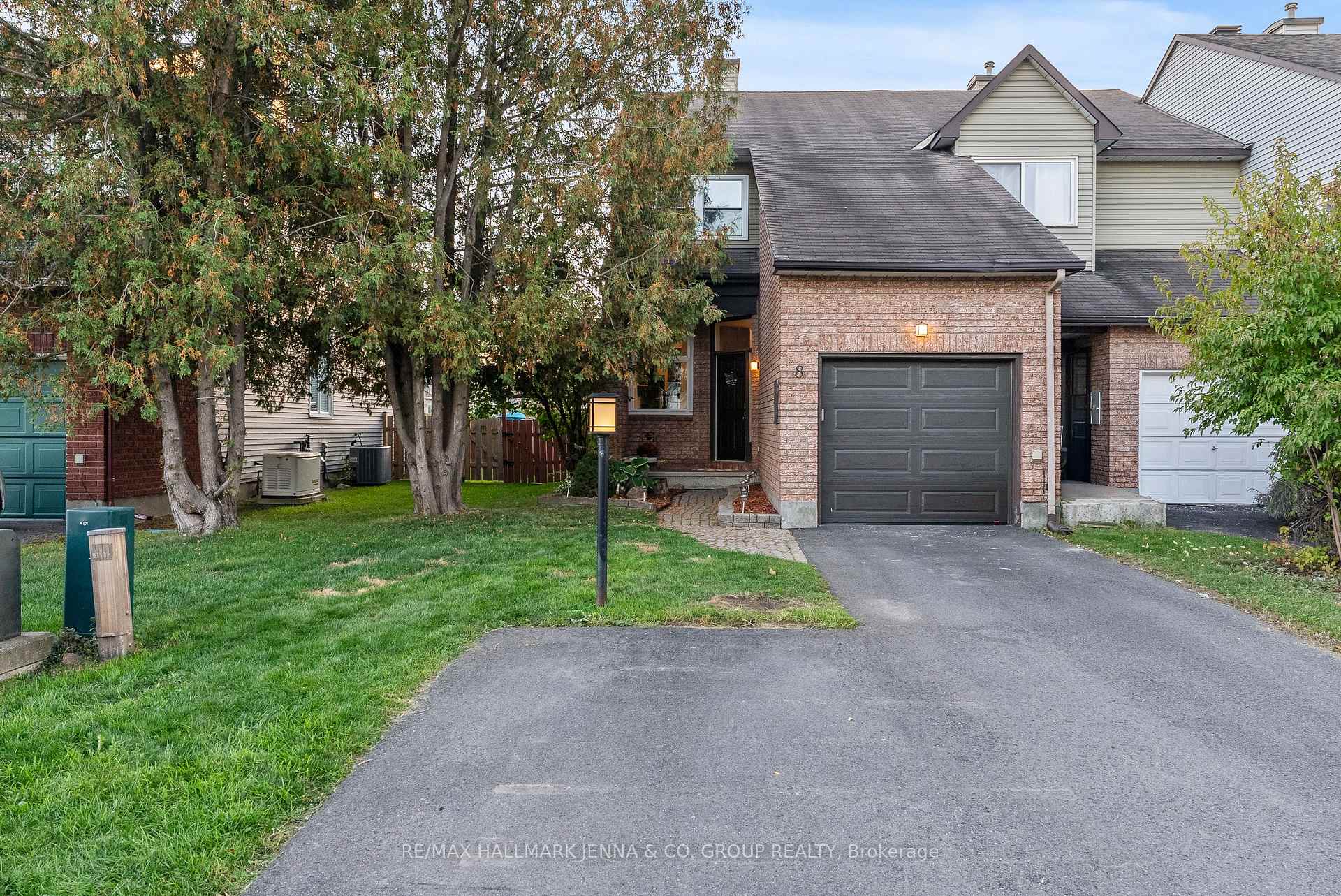 Photo 1 of 8 Alfa Street, Ottawa, Barrhaven - Heritage Park — HOMEH