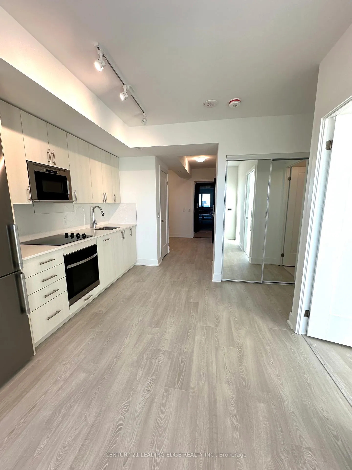 Photo 8 of Unit 1501, 2425 Simcoe Street N, Oshawa, Windfields — HOMEH