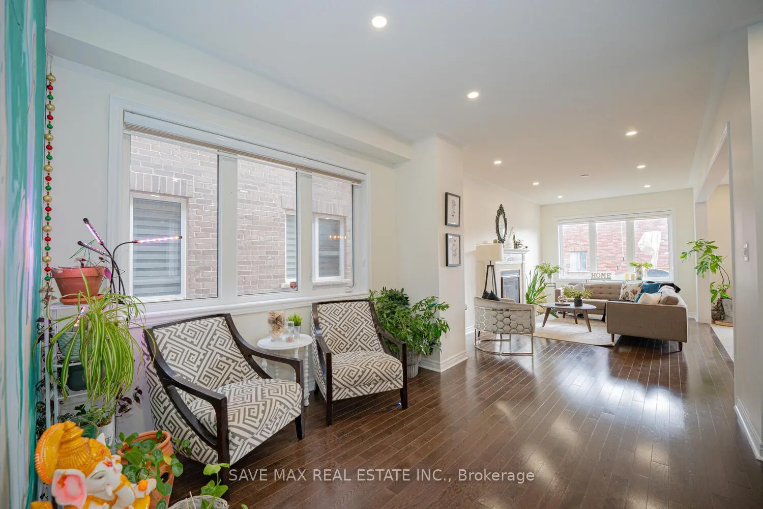 Photo 4 of 61 Edinburgh Drive, Brampton, Bram West — HOMEH