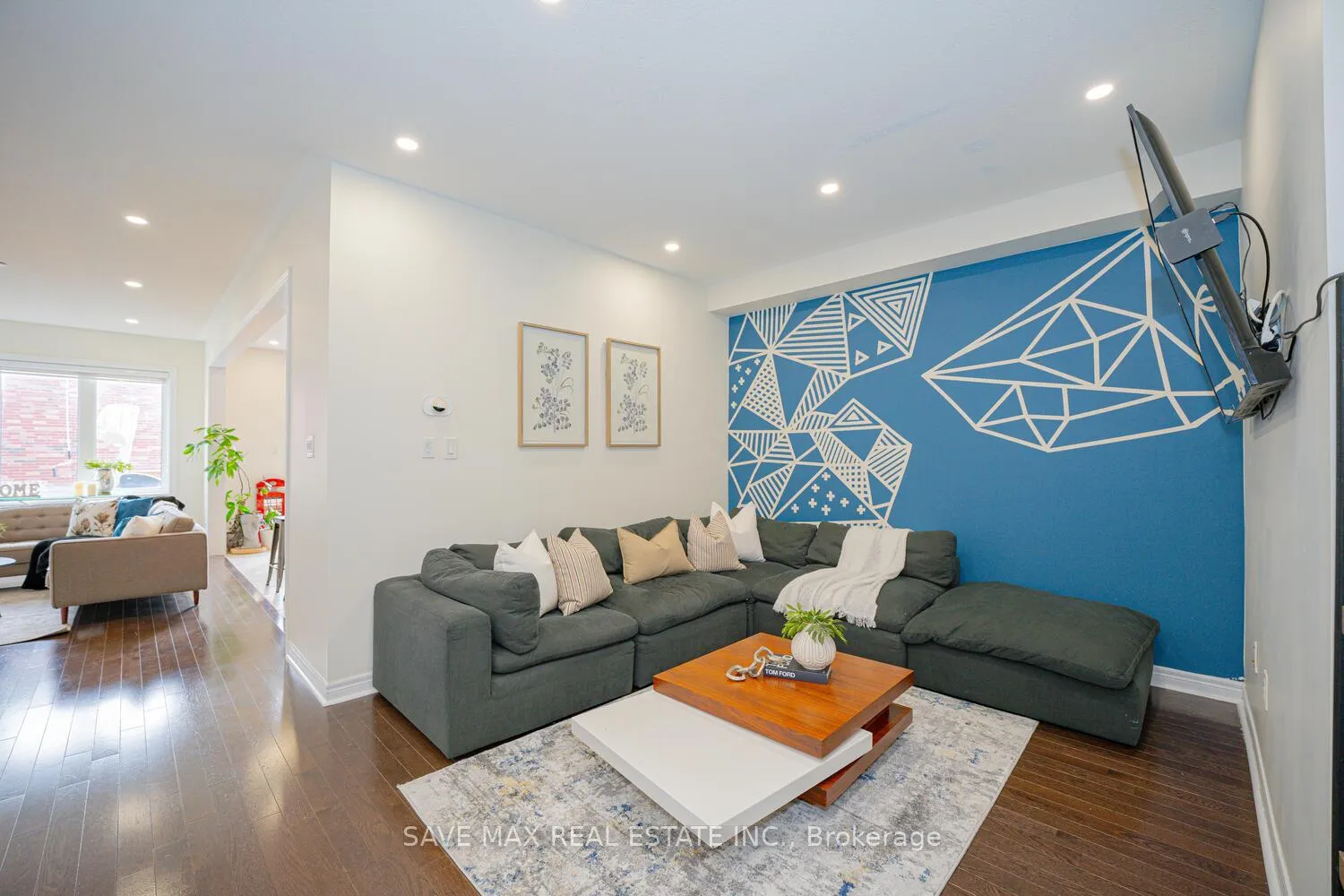 Photo 5 of 61 Edinburgh Drive, Brampton, Bram West — HOMEH