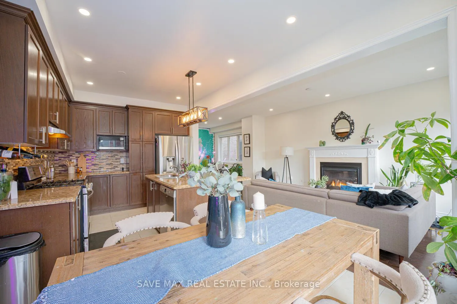 Photo 10 of 61 Edinburgh Drive, Brampton, Bram West — HOMEH