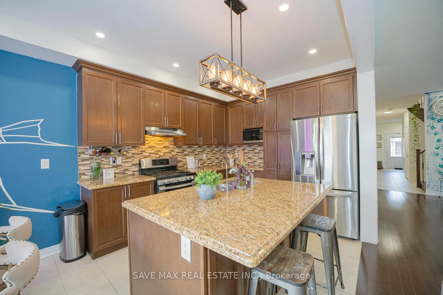 Photo 12 of 61 Edinburgh Drive, Brampton, Bram West — HOMEH